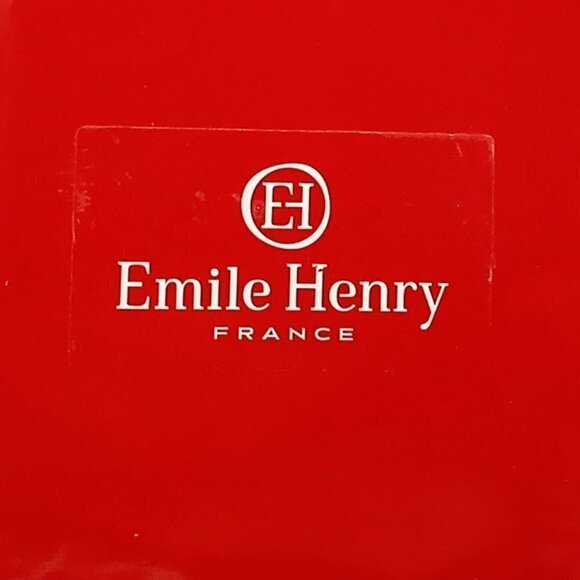 Emile Henry Red Ceramic Ruffled Pie Dish NWT - Picture 5 of 6